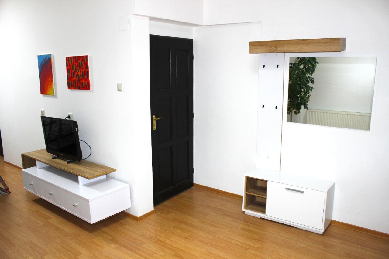 Krasny Priestranny Slnecny Apartman V Centre Mesta Trenčín Zewnętrze zdjęcie