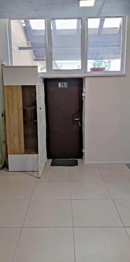 Krasny Priestranny Slnecny Apartman V Centre Mesta Trenčín Zewnętrze zdjęcie